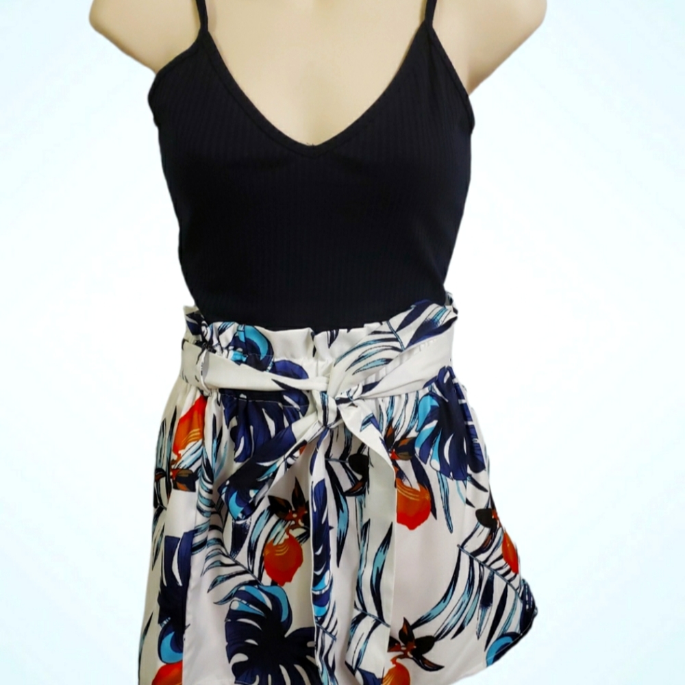 Women's 2 Piece Outfits Summer Crop Cami Top and Floral Tie Paperbag Waist Short